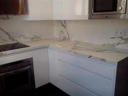 DEKTON ENTZO